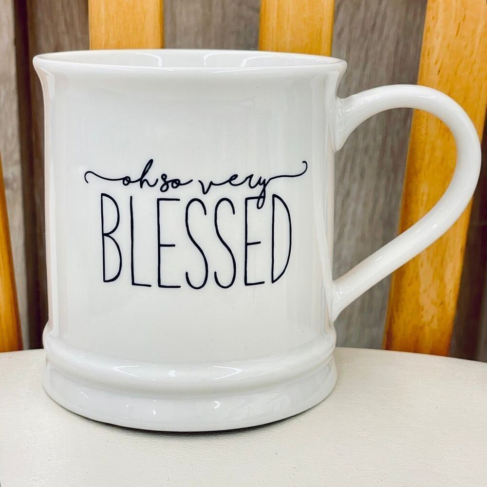NWT Gorgeous MUDD PIE White & Black letters Oh So Very BLESSED Glossy Ceramic Mu